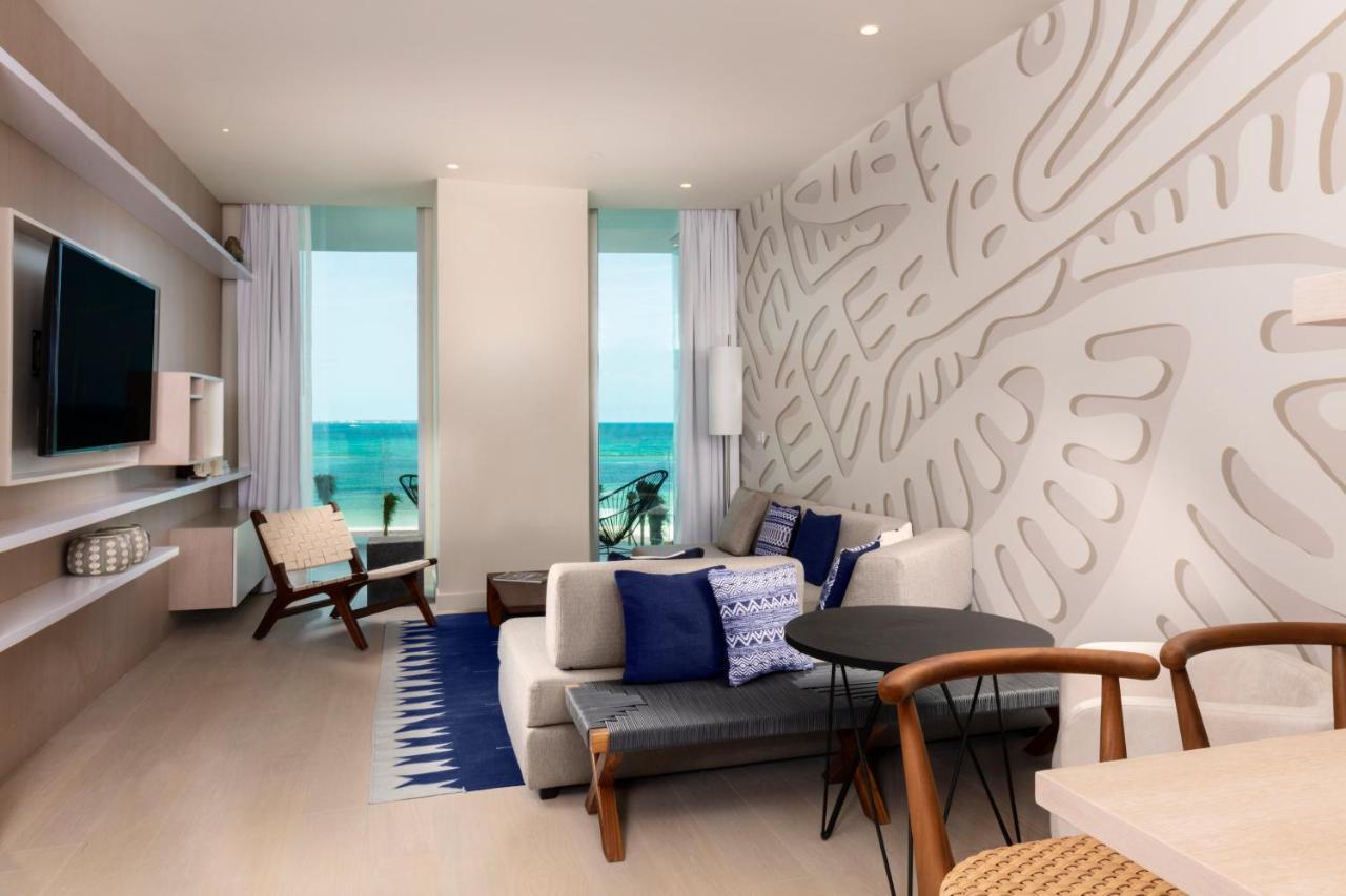 Suite Deluxe de 1 dormitorio y 1 cama extragrande - Frente al mar
