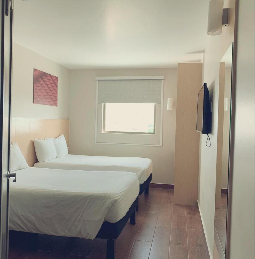 Habitación Doble Estándar con 2 camas individuales
