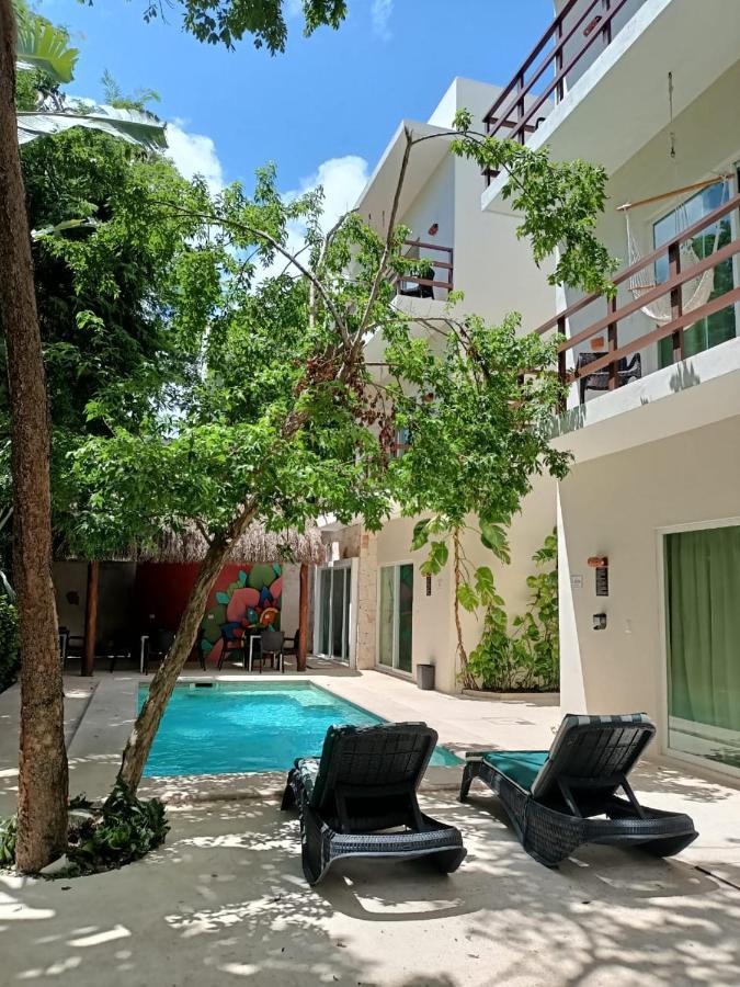 Apartamento con vistas a la piscina