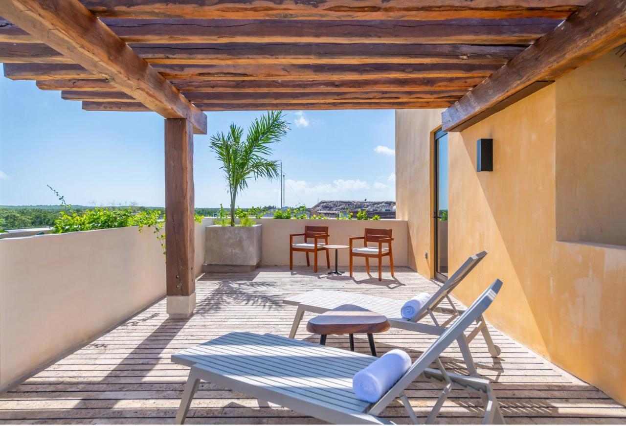 Suite de 1 dormitorio con balcón y vistas a la selva - 1 cama extragrande