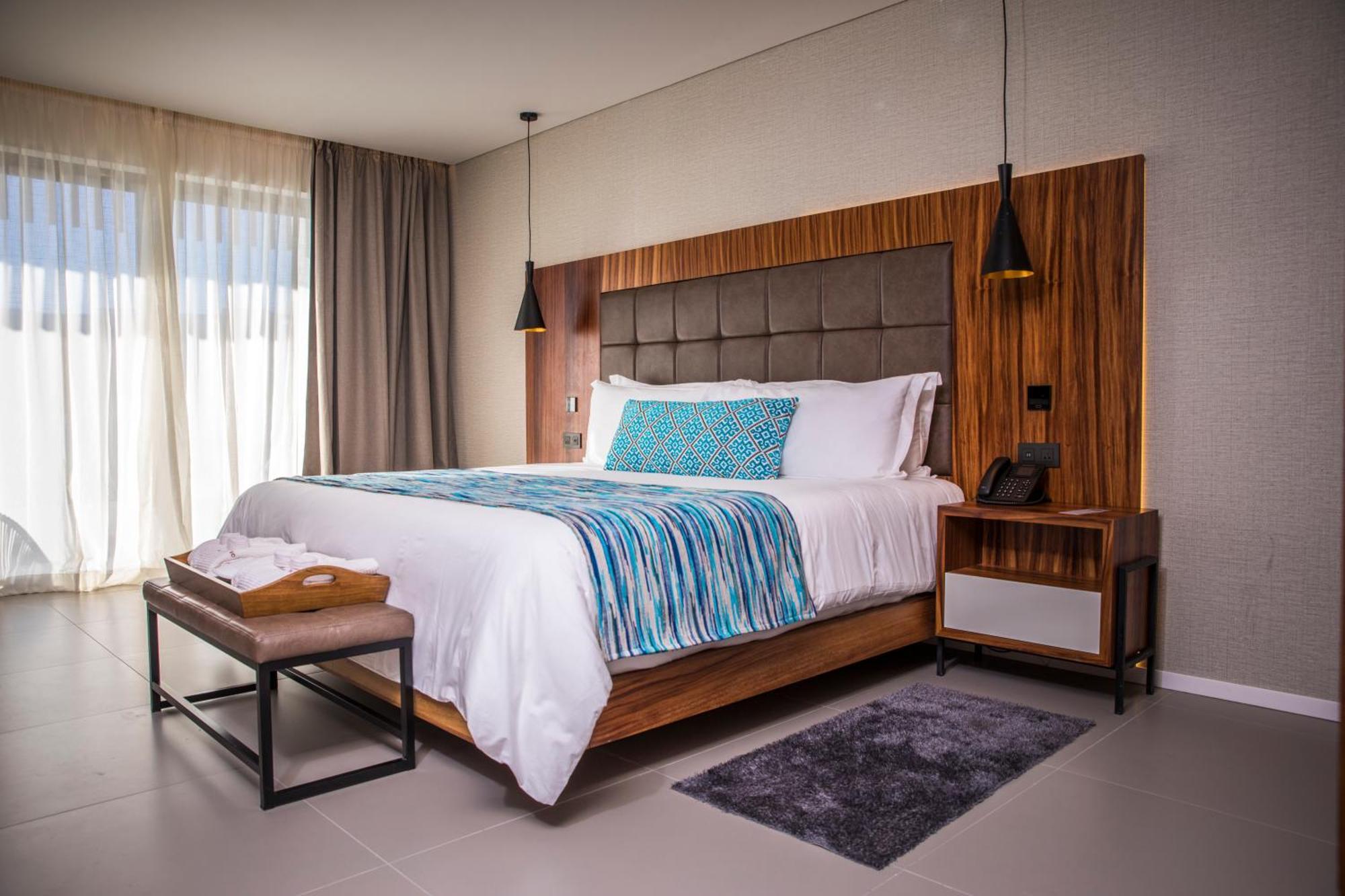 Suite Elegance Club de 1 dormitorio con jacuzzi al aire libre y WiFi gratuita - Solo adultos mayores de 18 años