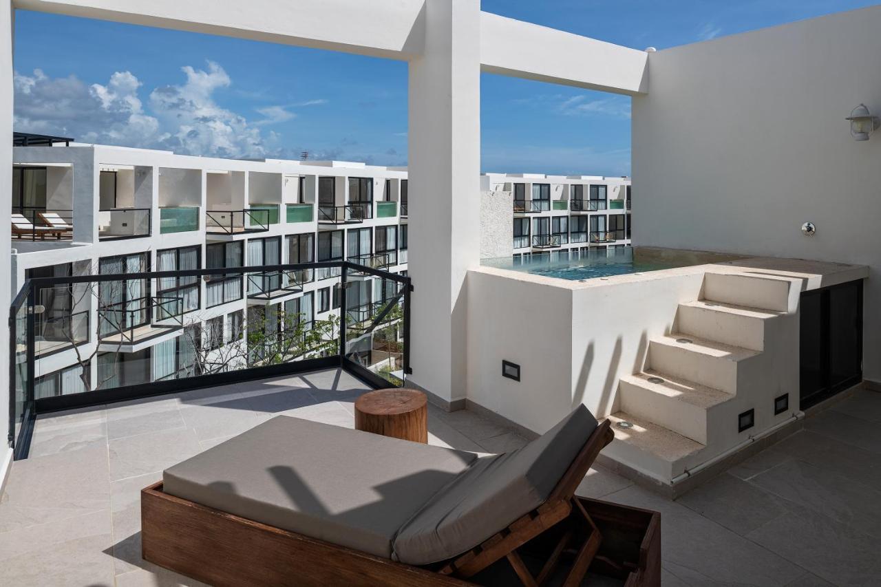 Penthouse Apartment,1319692462:JPEG