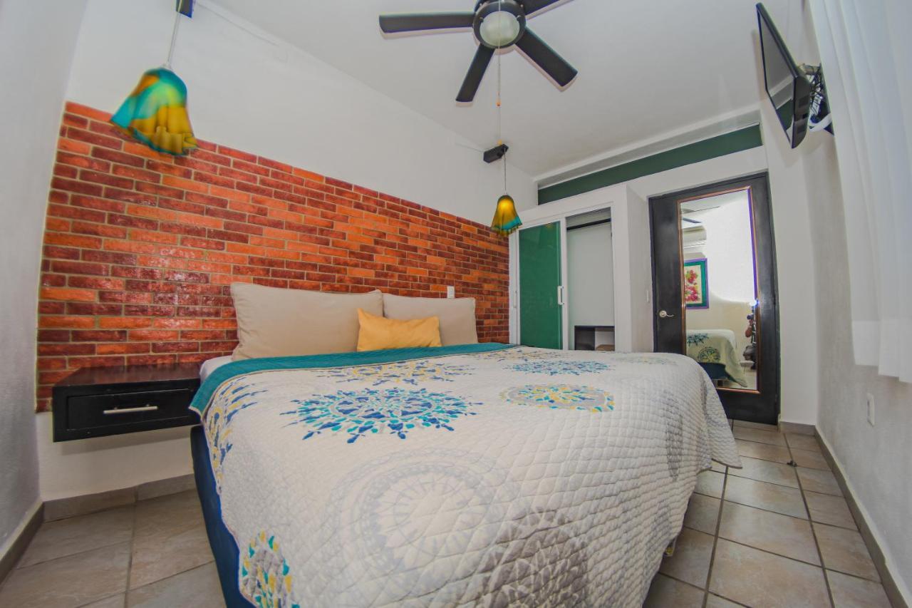 Apartamento de 1 dormitorio con balcón y vistas al mar