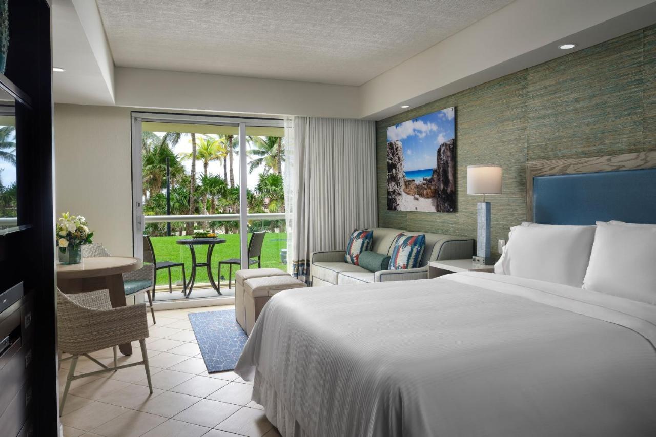 Estudio con cama grande, balcón y vistas al mar