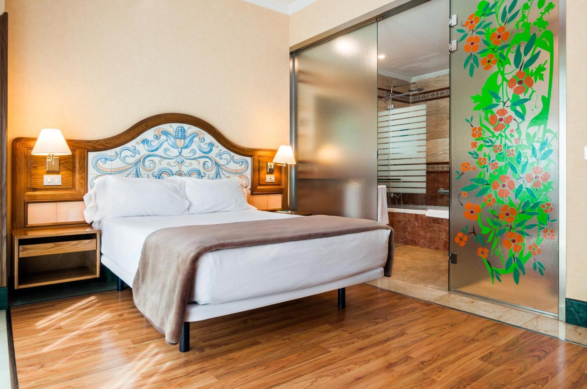 Double Room,1443937312:JPEG