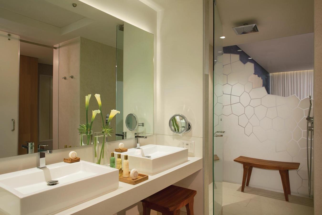 Suite Familiar Deluxe con vistas al océano y al campo de golf