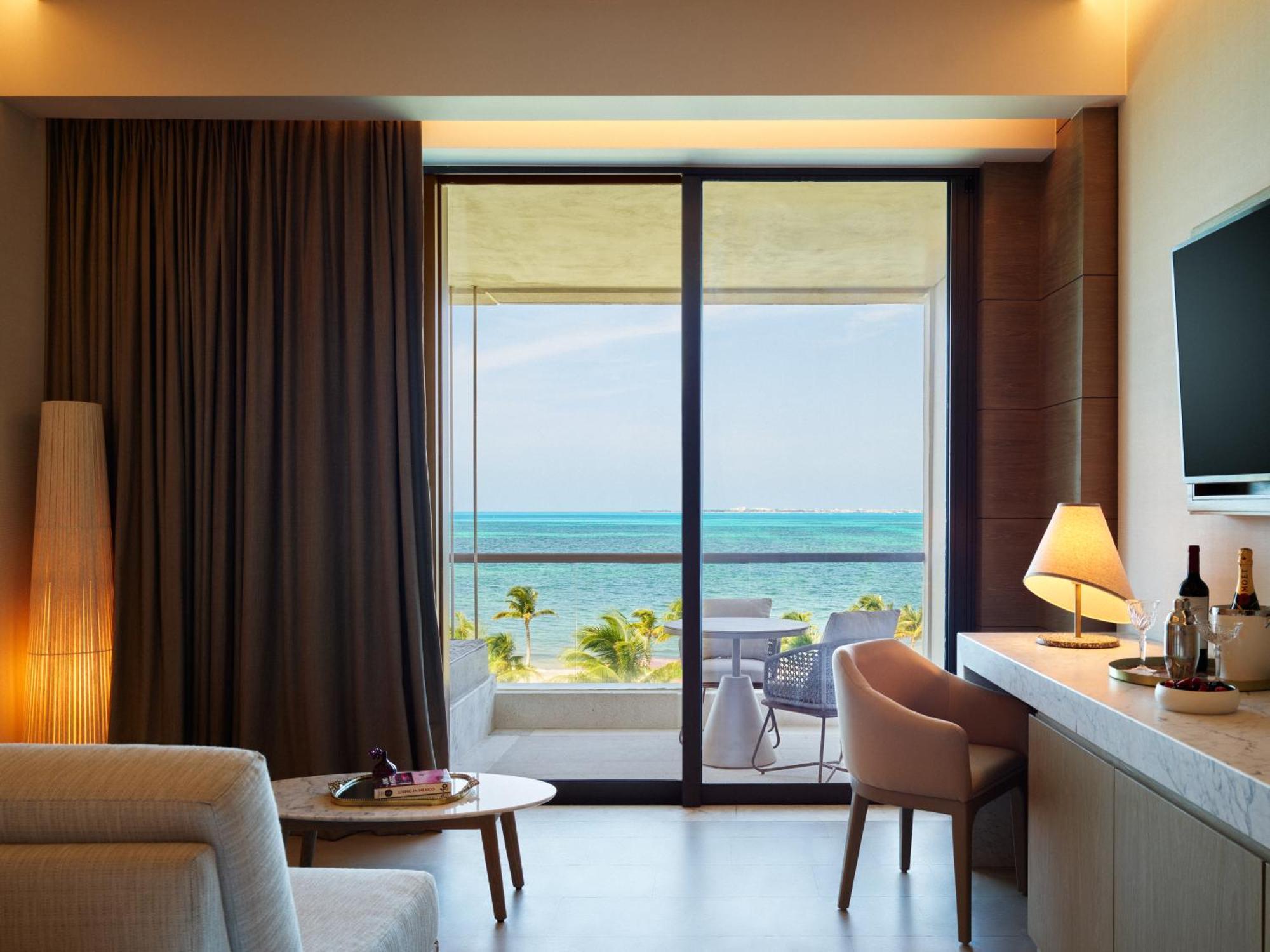 Habitación Deluxe con cama extragrande y vistas al océano