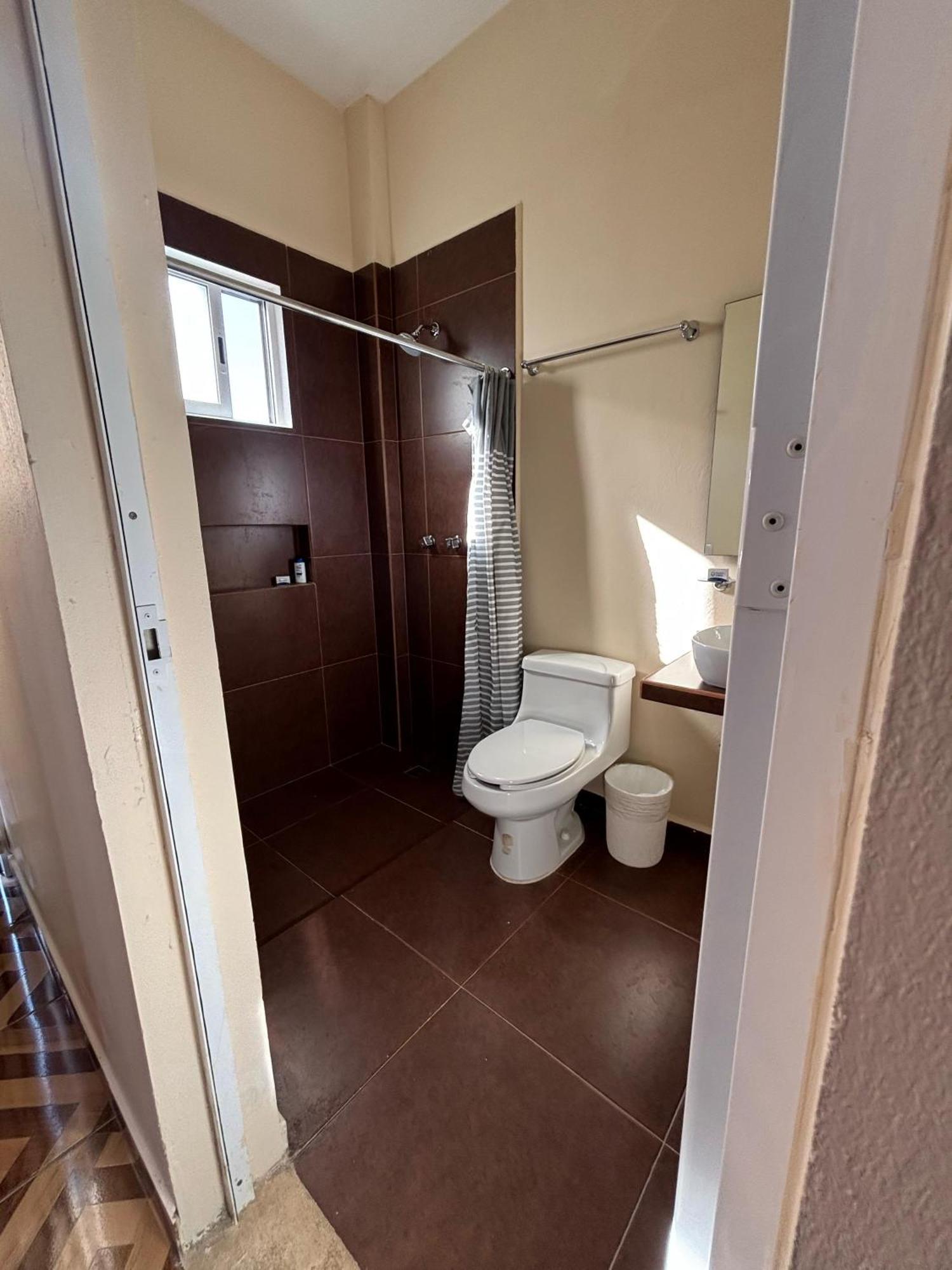 Habitación Doble con baño privado - 2 camas