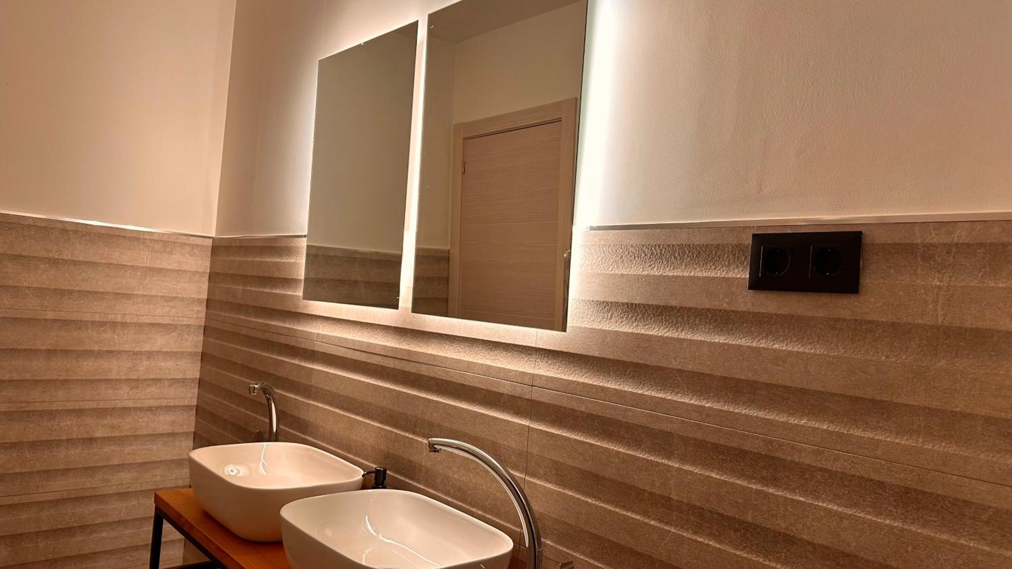 Cama Individual en habitación compartida femenina