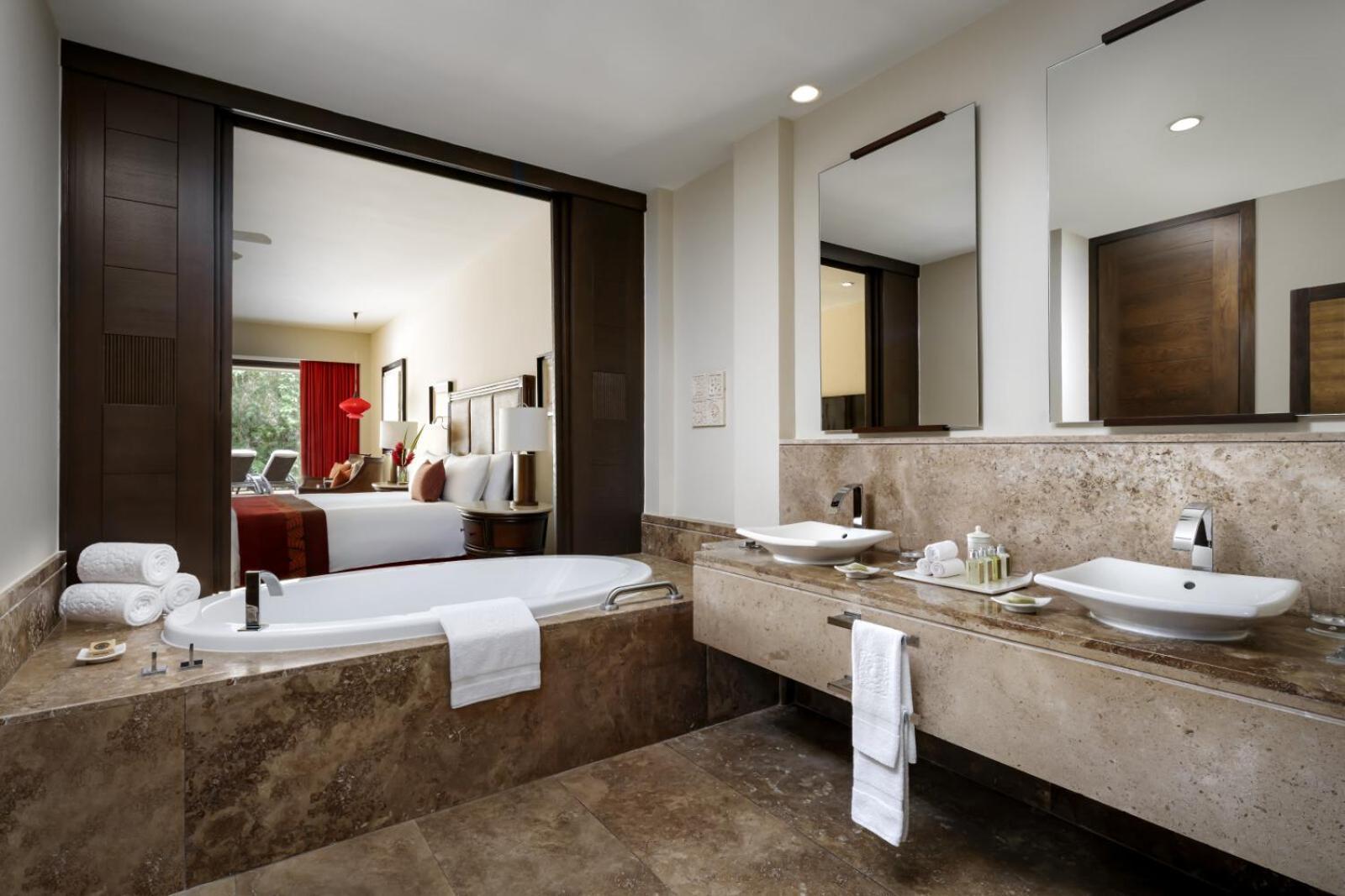 Suite Zen Experience con vistas a la naturaleza y piscina privada