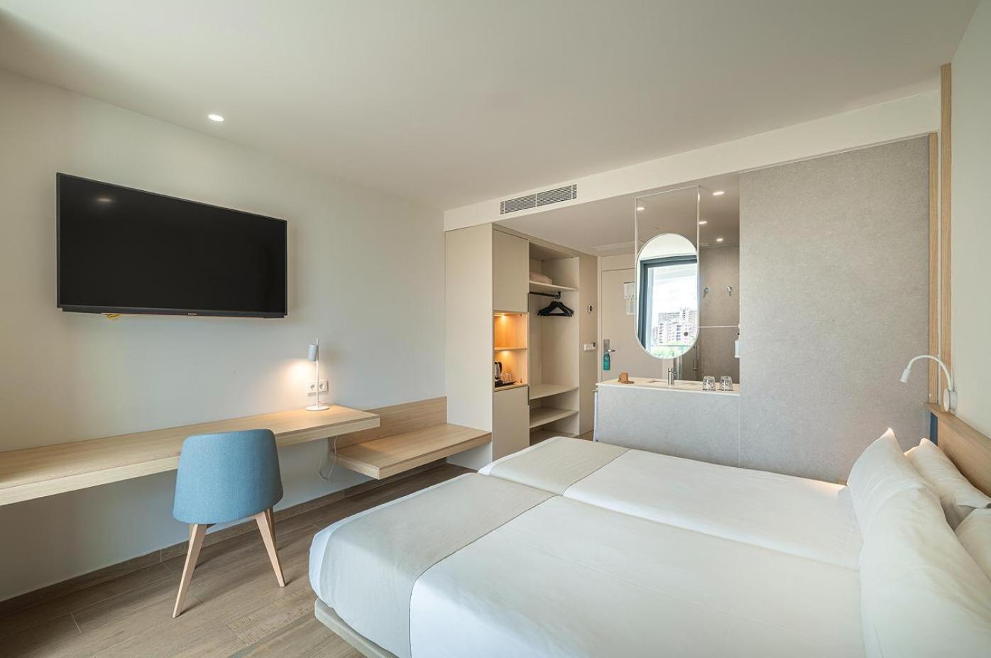 Habitación Doble con terraza (2 adultos)