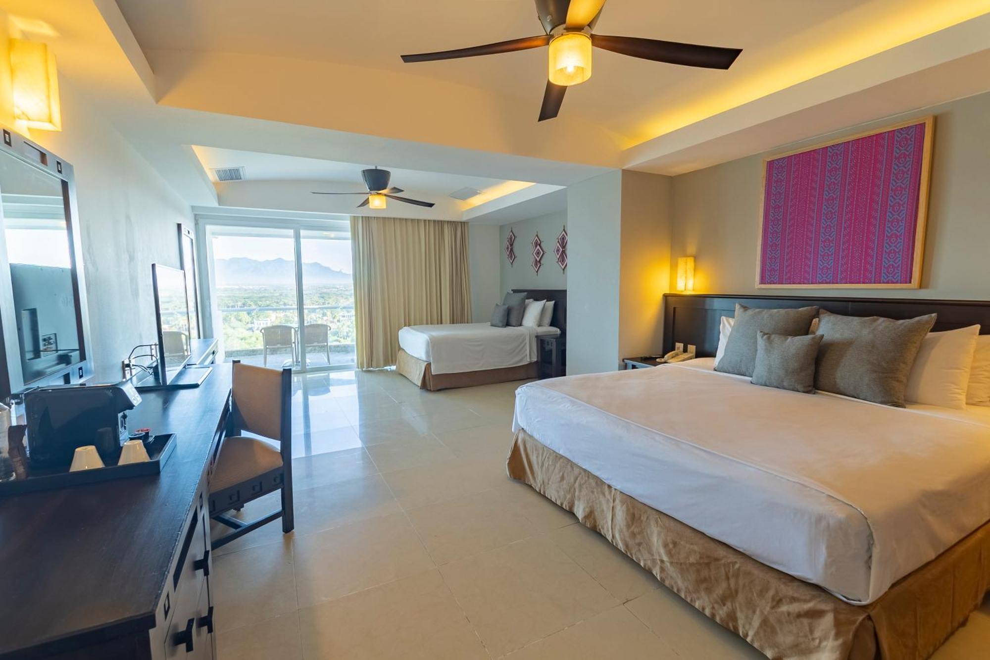 Fiesta Club Family Junior Suite, Ocean View