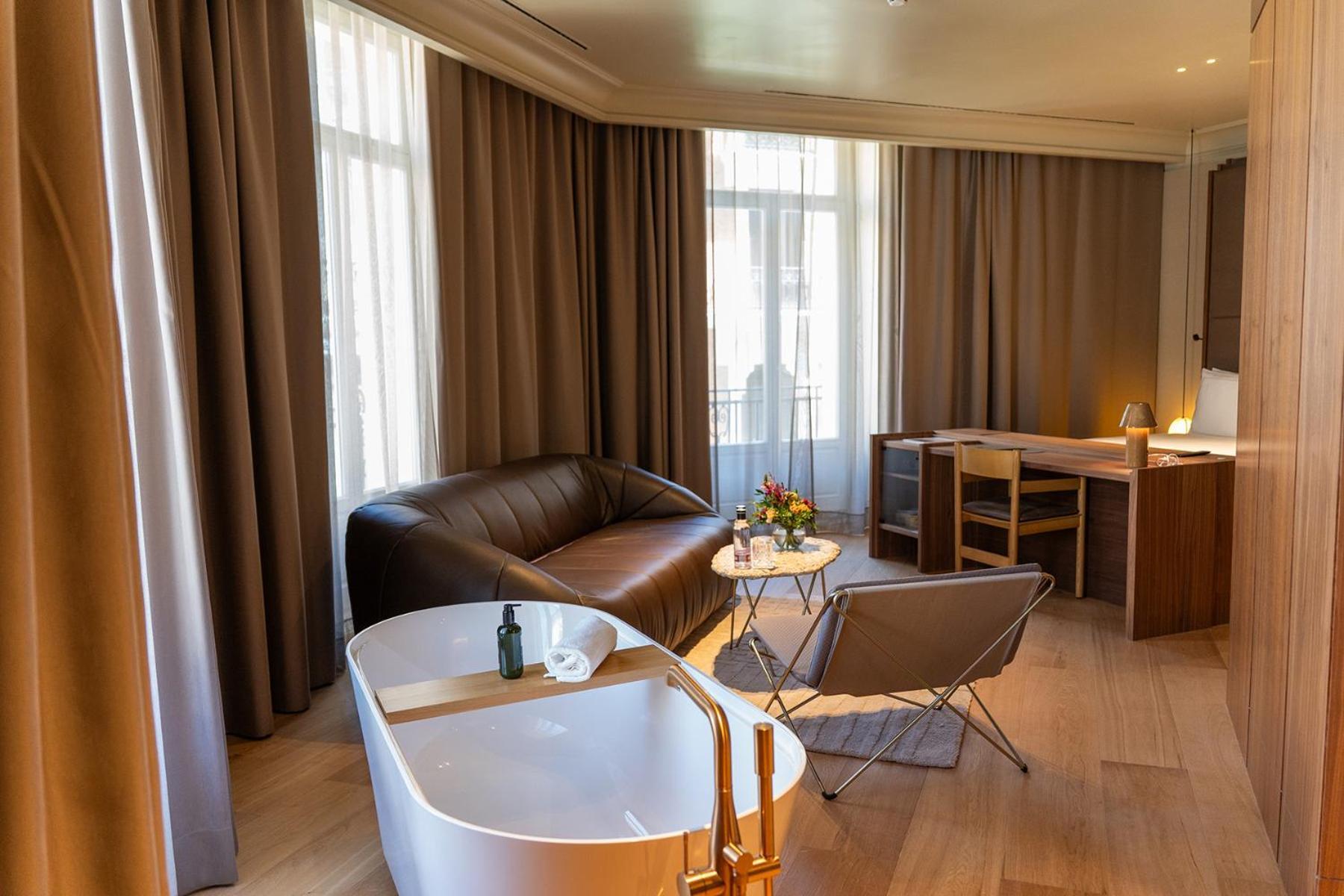 Suite