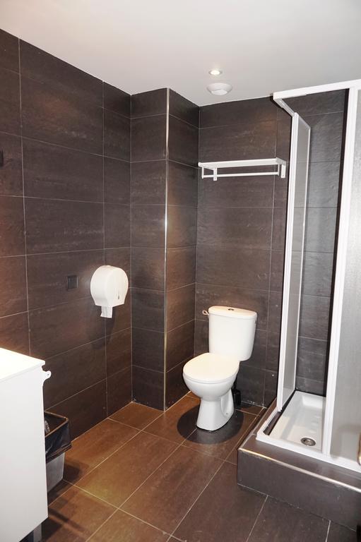Habitación Doble Económica con baño compartido