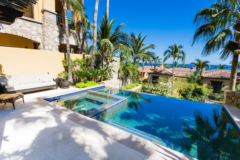 Porche de 3 dormitorios con piscina privada