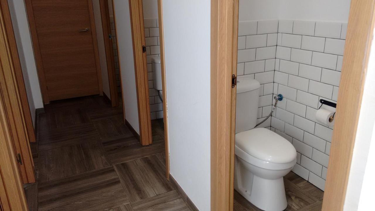 Habitación Estándar con baño compartido - 2 camas