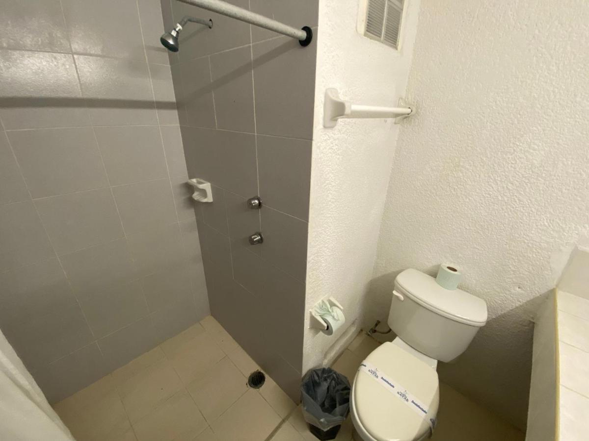 Habitación Estándar con 2 camas dobles