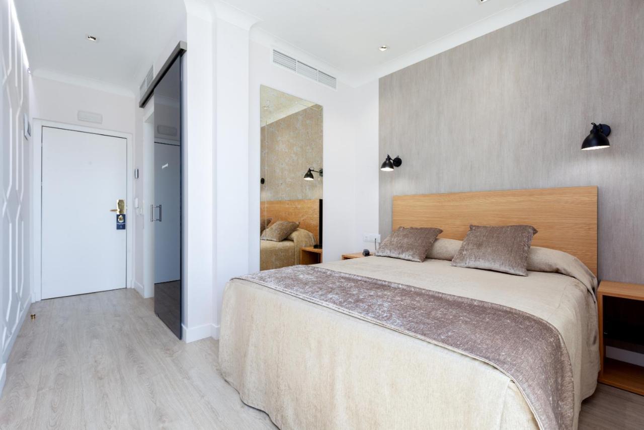 Habitación Individual Prémium con terraza y vistas a la Puerta del Sol