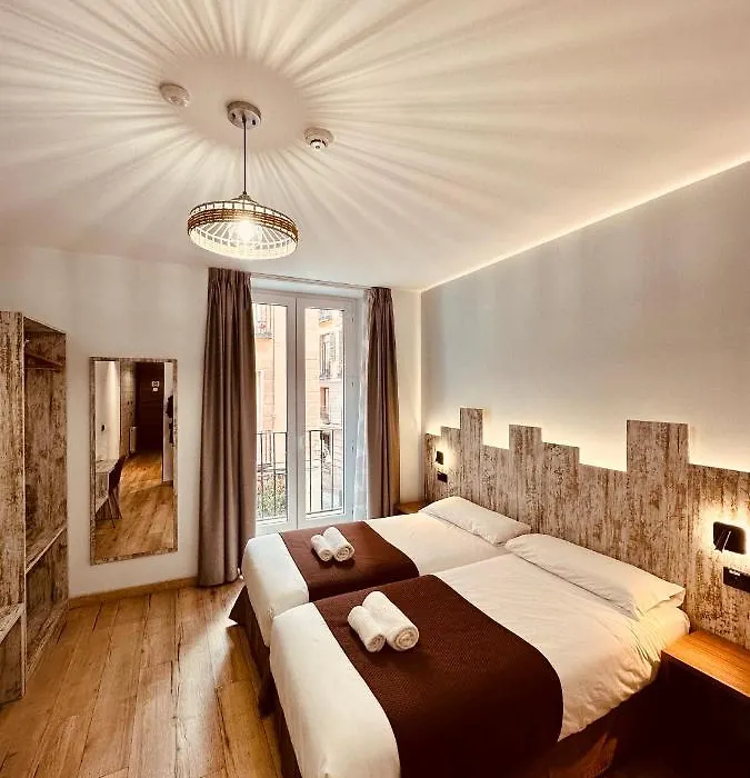 Hostal Anton Martin-1