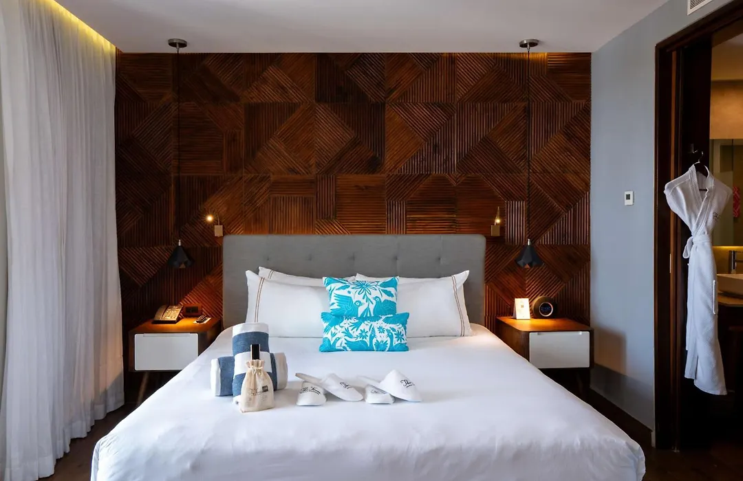 The Fives Downtown Hotel & Residences, Curio Collection By Hilton-1