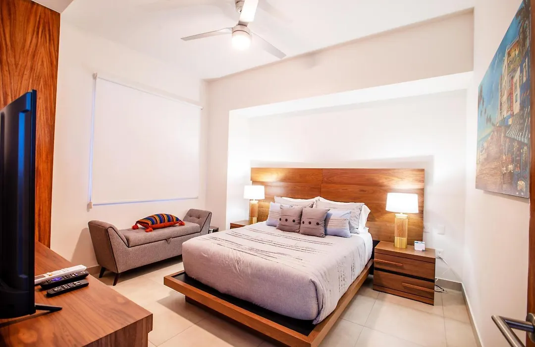 Sleek Versalles 2Br Roma Encore-1