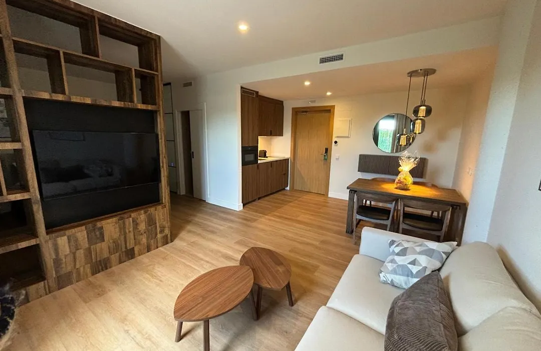 Madrid Suites Moncloa-Aravaca, Solo Check In On Line - Parking Gratuito-1