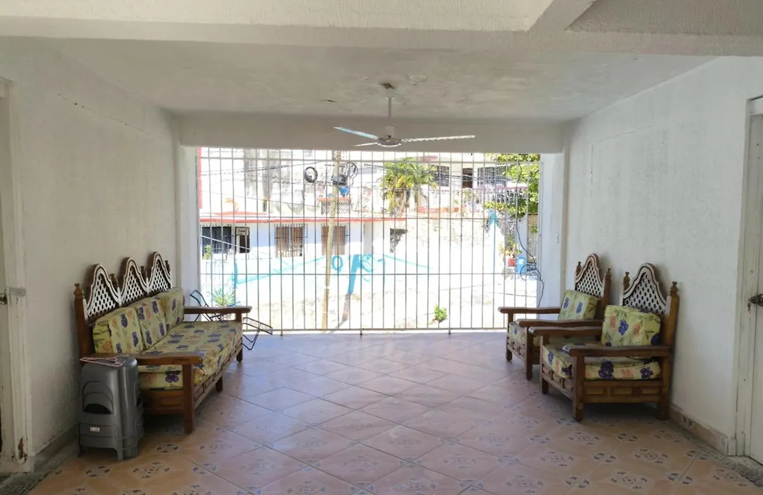 HOSTEL Las Colinas-1