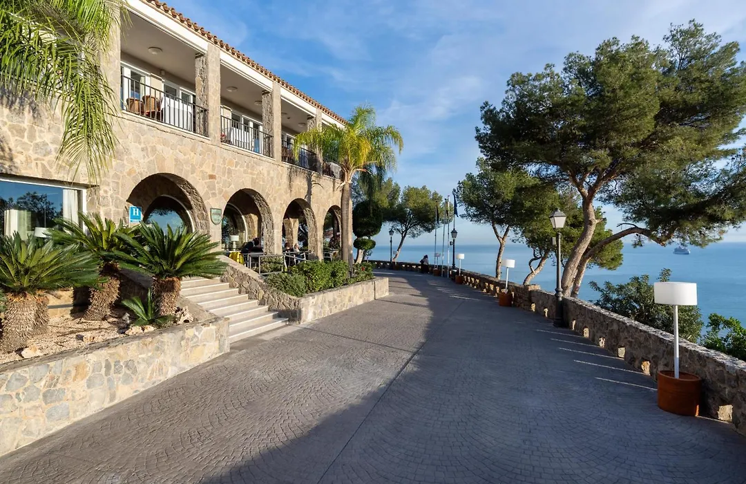 Parador de Málaga Gibralfaro-1