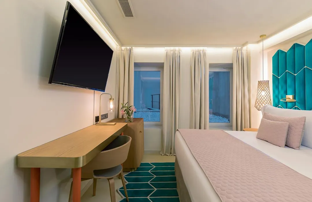 Room Mate Macarena – Gran Vía-1