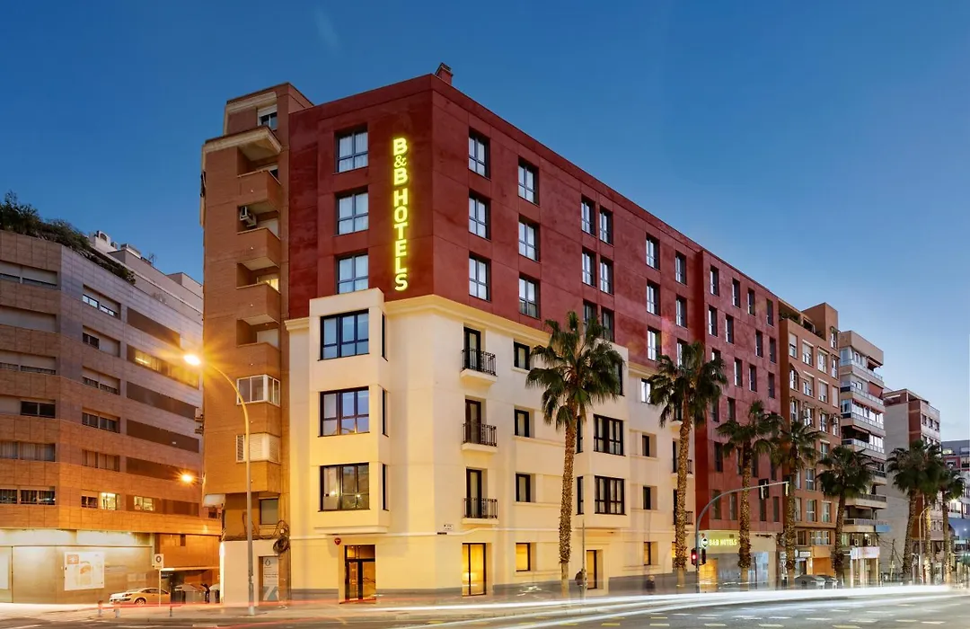 B&B HOTEL Alicante Centro-1
