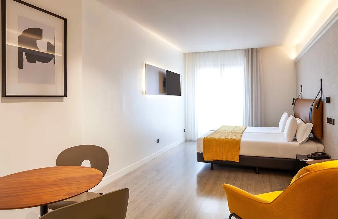 Suites Viena Plaza de España-1