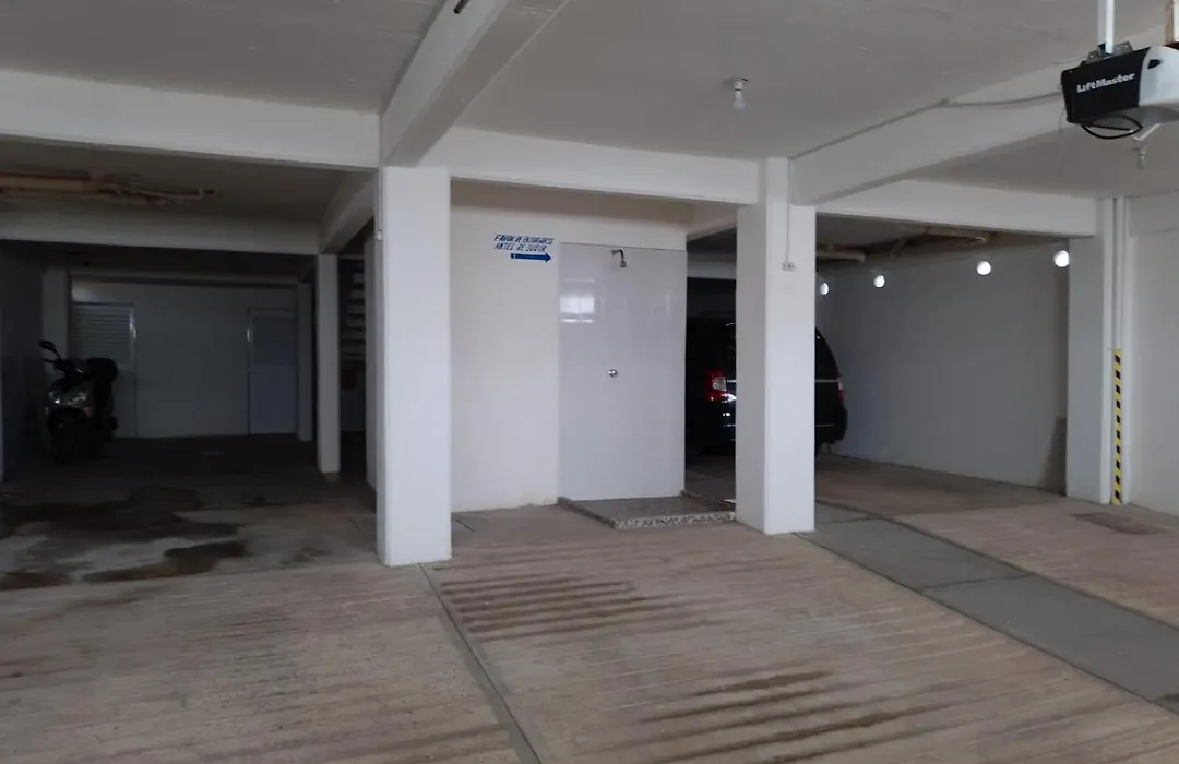 Condominio Aeromar-1