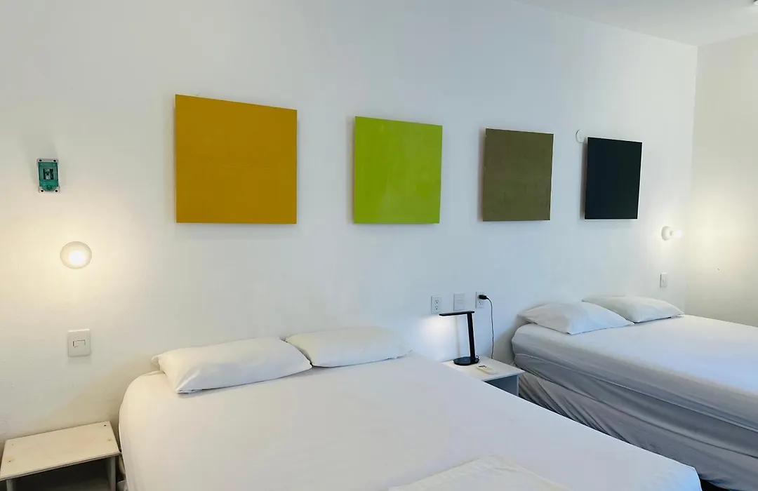 Freelance Hostel-1