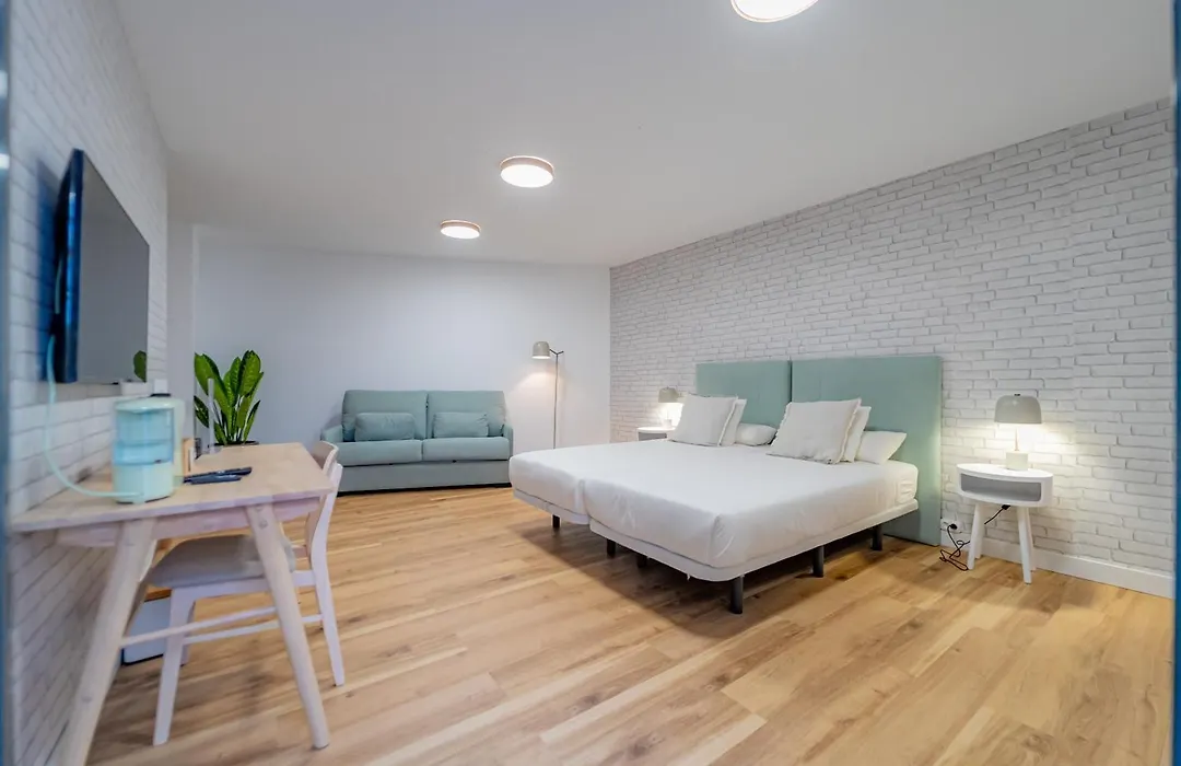 Ares Rentals Álvaro Cunqueiro Madrid-1