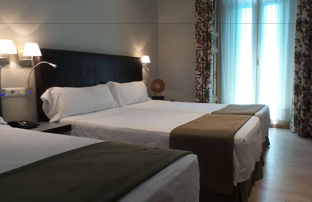 Hotel Moderno Puerta del Sol-1