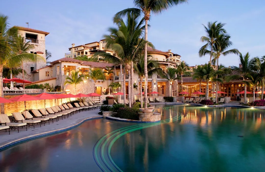 Hacienda Beach Club&Residences-1