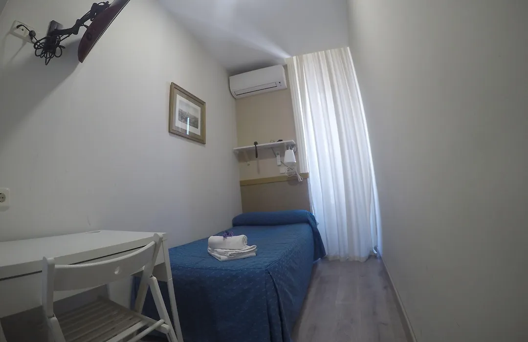 Hostal El Pilar-1
