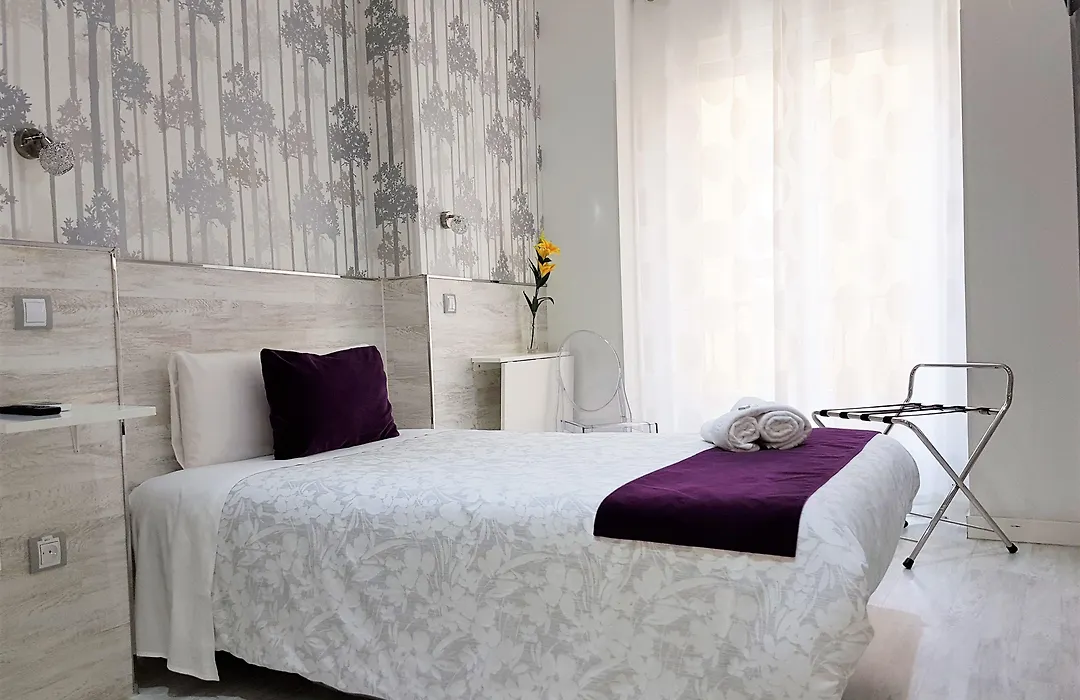 Hostal Met Madrid-1