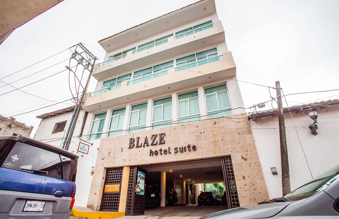 BLAZE Hotel&Suites Puerto Vallarta-1