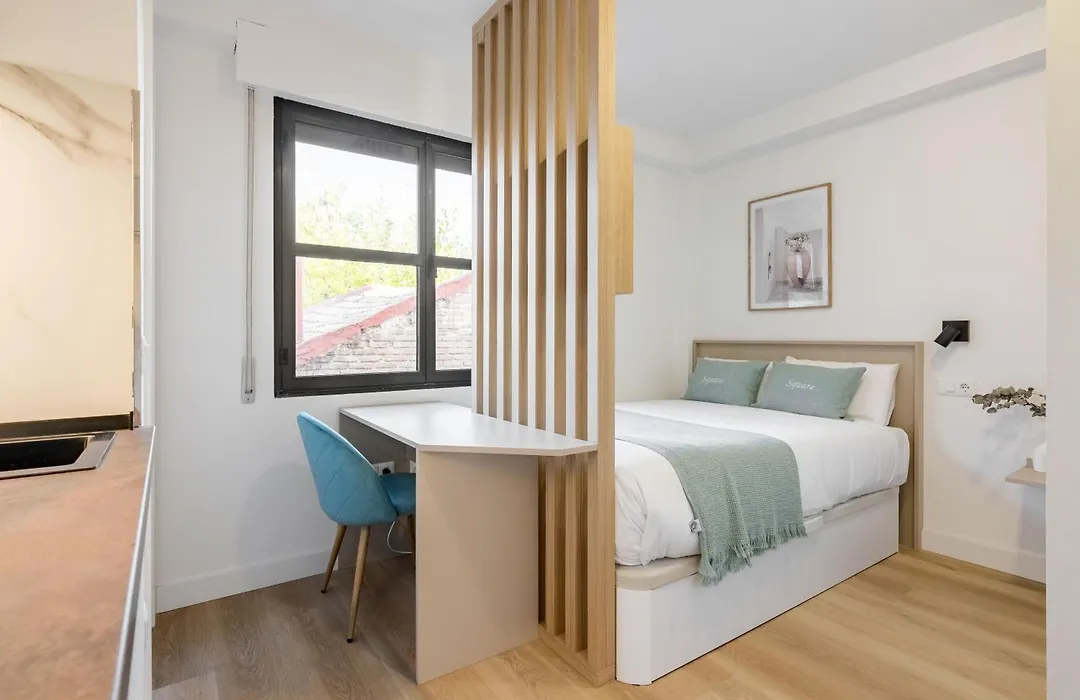 Square Rooms by Charming, cerca del aeropuerto y con un pequeño gimnasio-1