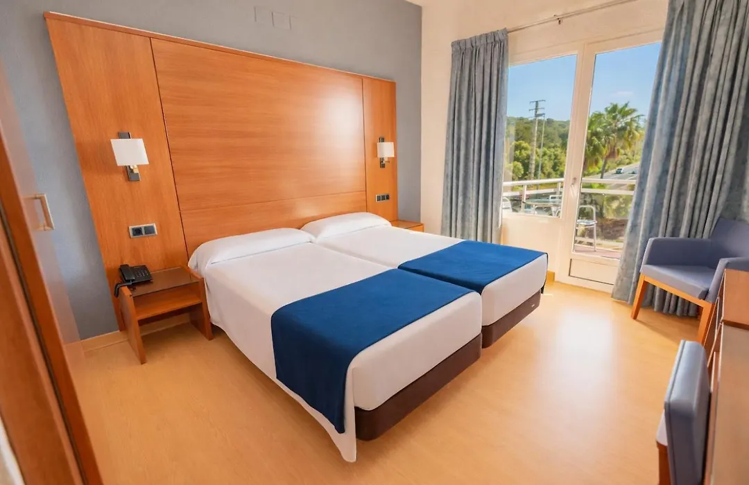 Hotel Sant Jordi-1