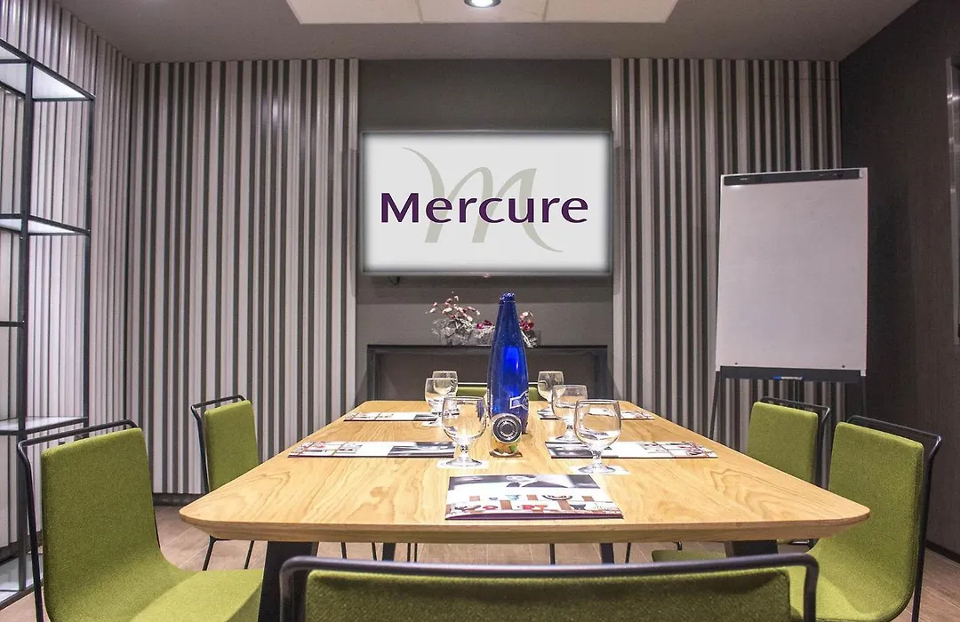 Mercure Madrid Centro-1