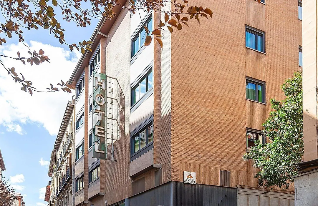Ibis Styles Madrid Prado-1