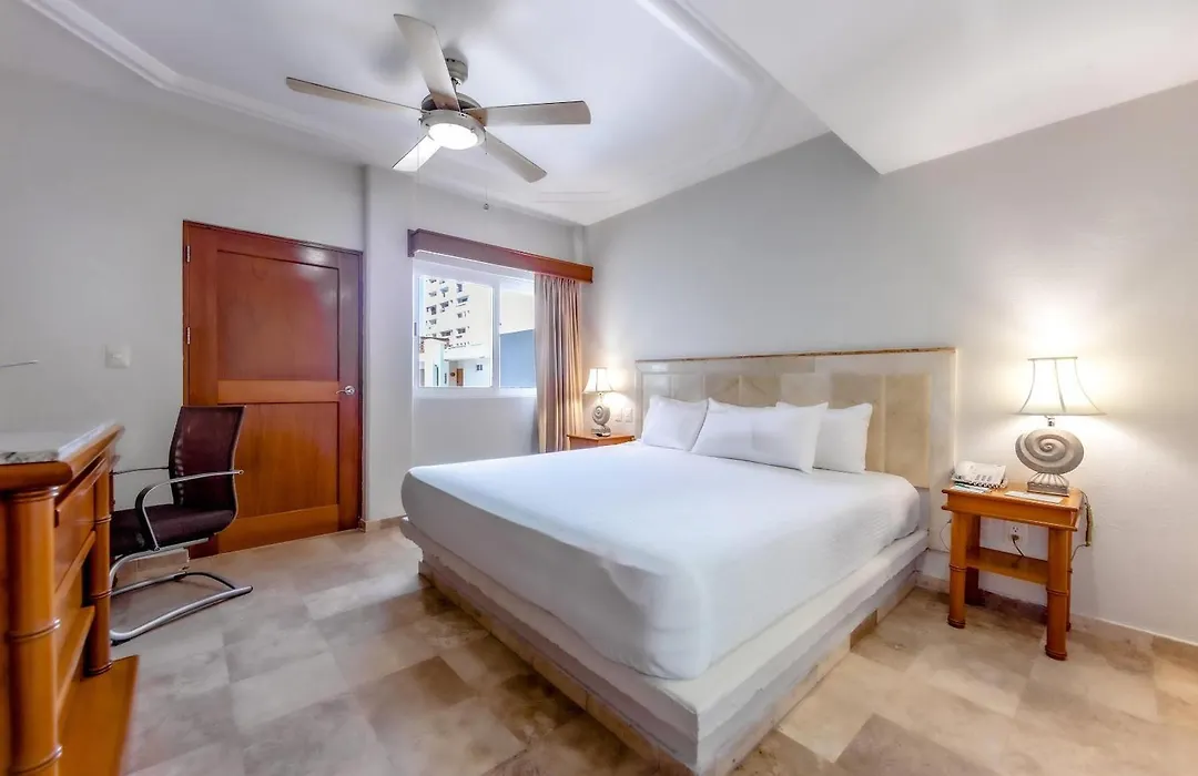 Quality Inn Mazatlan-1