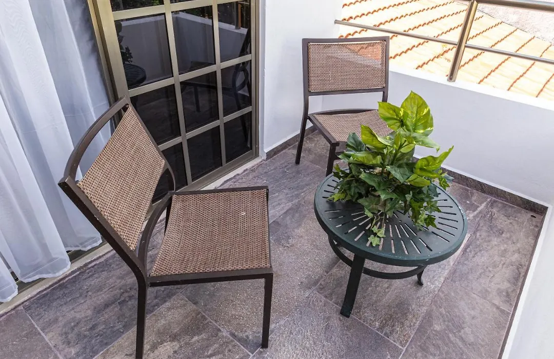 Santa Fe Studios And Suites-1