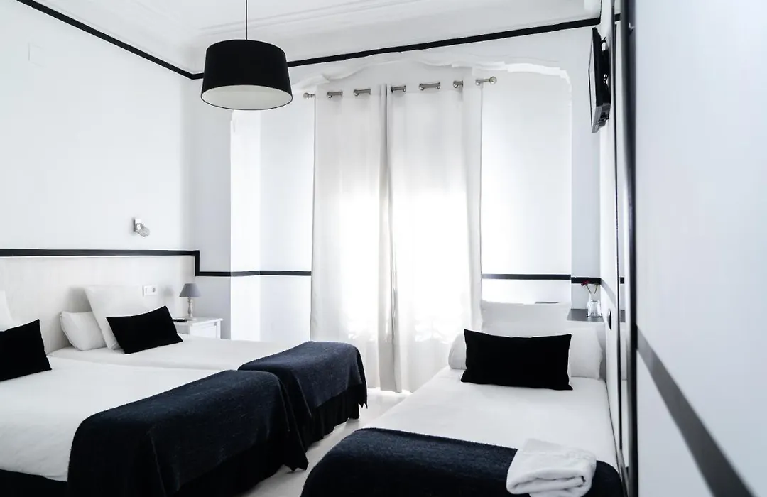 Gran Via 63 Rooms-1
