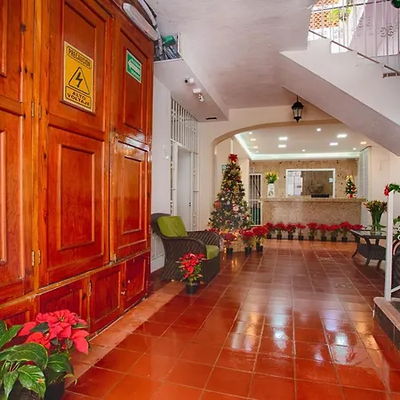 Suites Plaza del Rio - Family Hotel Malecón Centro-2