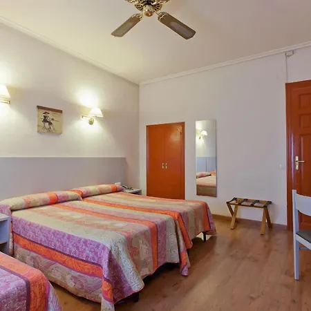 Hostal Andorra-3
