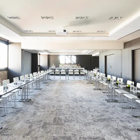 Novotel Madrid Center-3