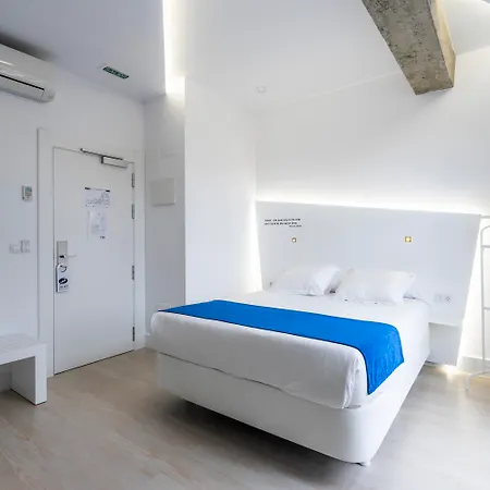 Atarazanas Málaga Boutique Hotel-3